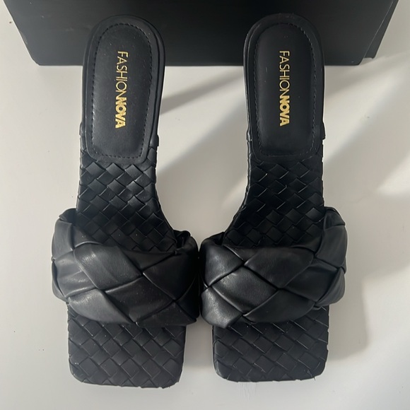 Fashion Nova Braided Black Heeled Sandal - Picture 3 of 4